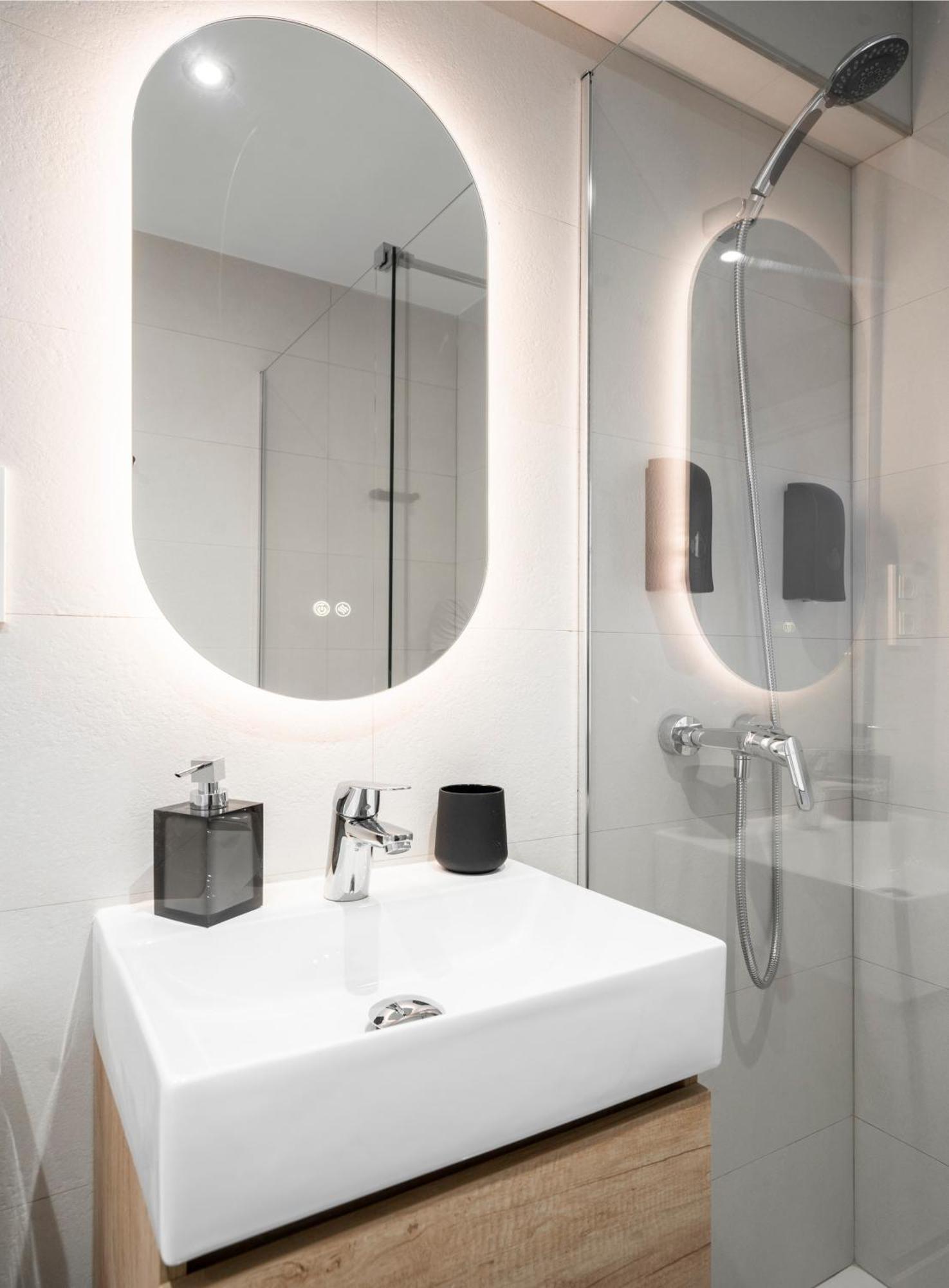Ronda Suites Junto Estacion Tren Y Hospitales 그라나다 외부 사진
